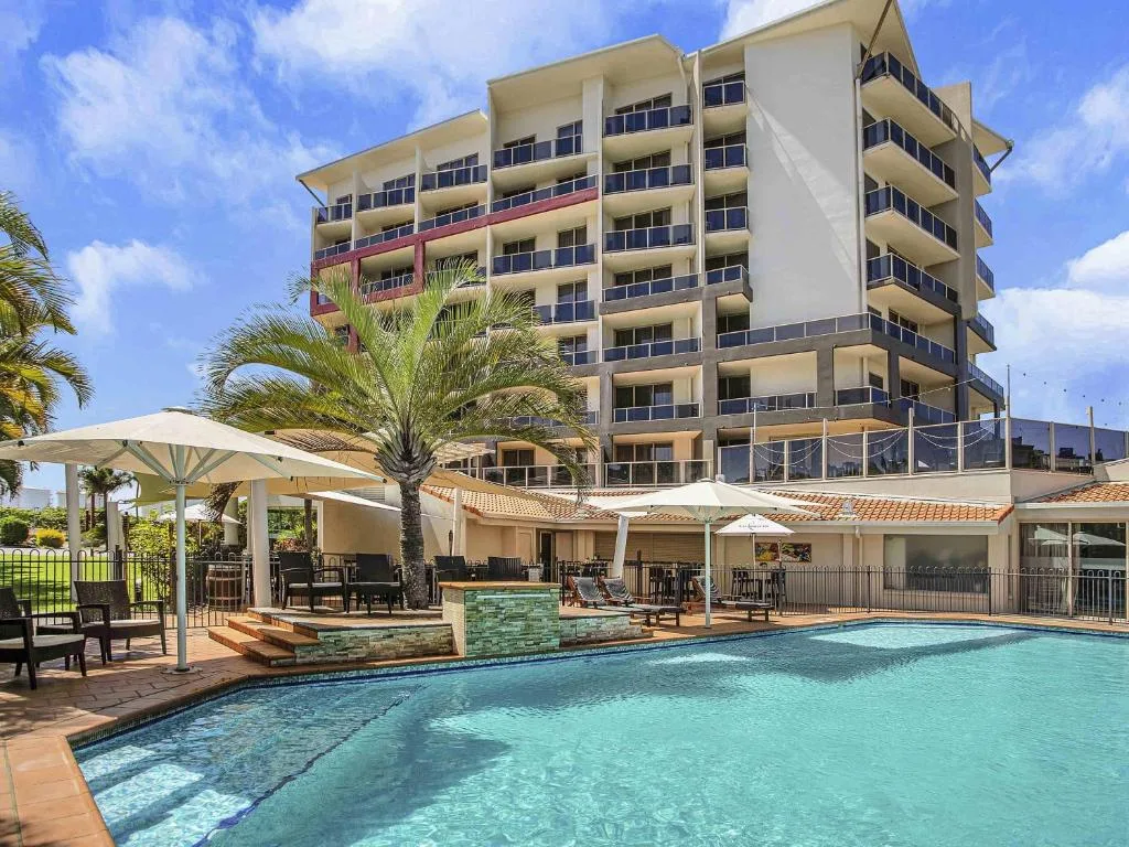 Mantra Mackay — 3
