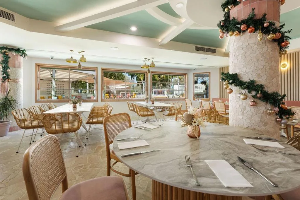 Ocean International Hotel — 5