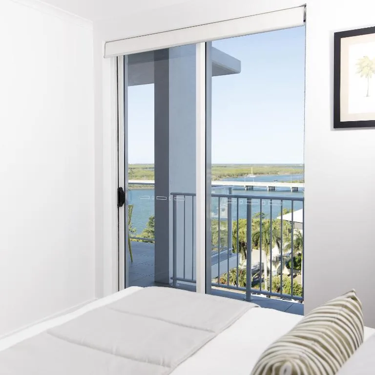 Riviera Mackay — 2