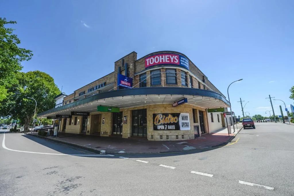 Belmore Hotel Maitland