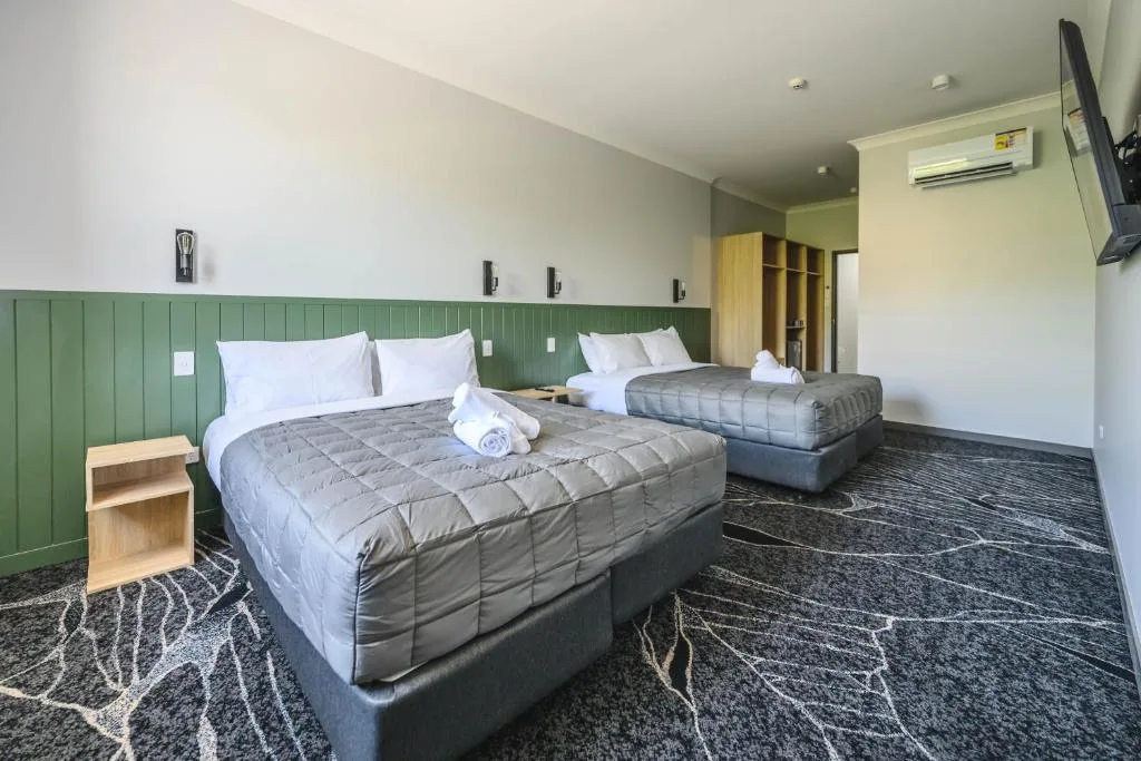 Belmore Hotel Maitland — 2