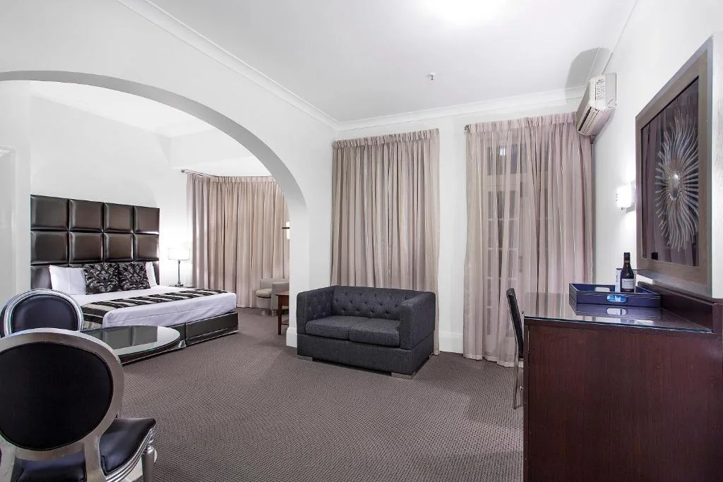 Mercure Maitland Monte Pio — 2