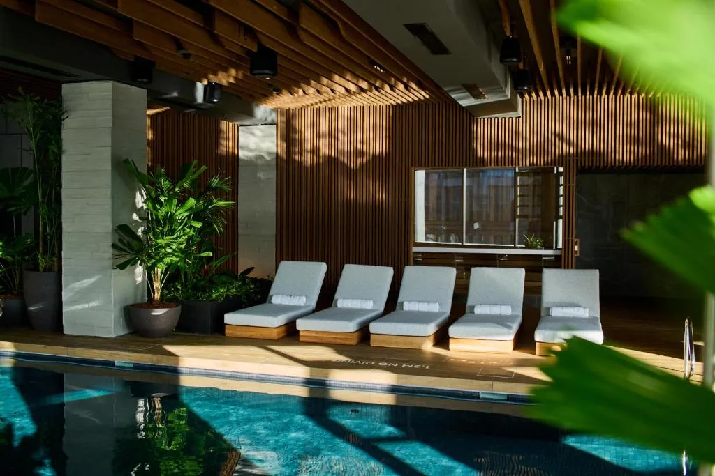 1 Hotel Melbourne — 3