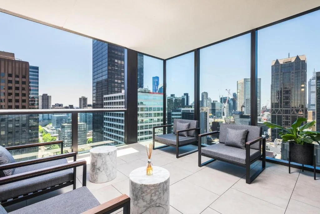 Collins House Apartments by CLLIX — 3
