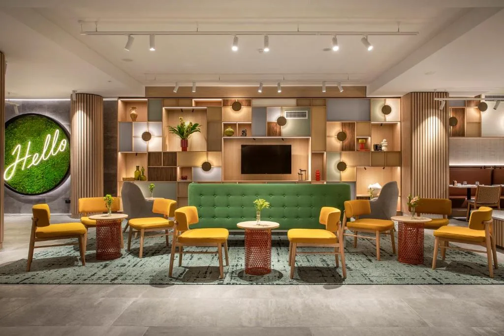 Holiday Inn Melbourne Bourke Street Mall by IHG — 2