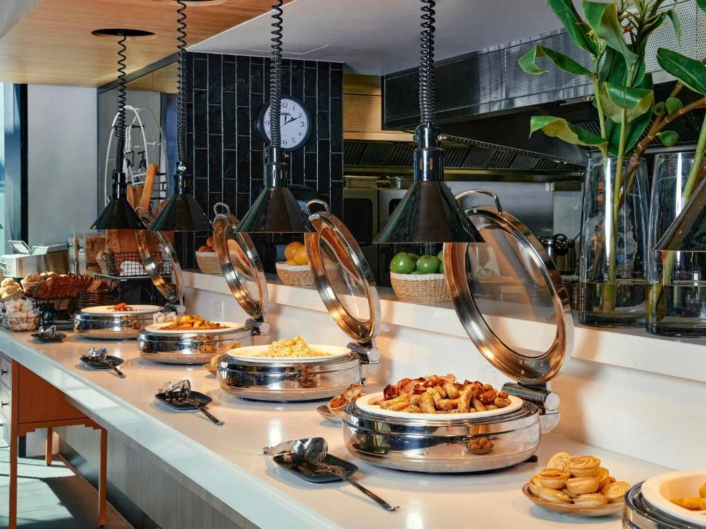 Movenpick Hotel Melbourne On Spencer — 5