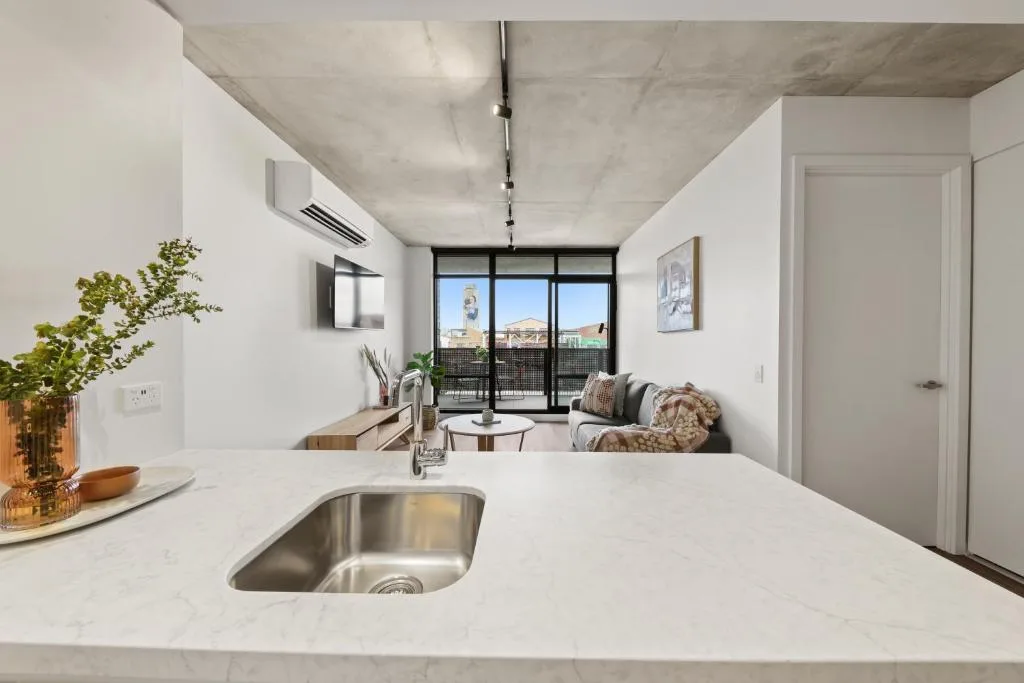 Rambla at Solarino House — 3
