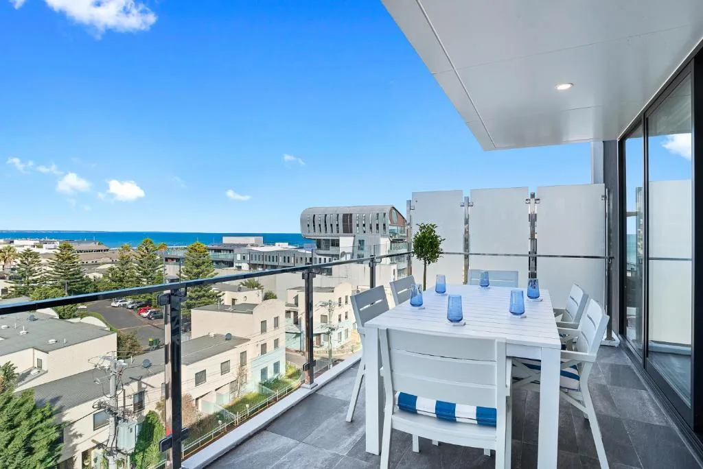 The Hamptons Apartments - Port Melbourne — 4