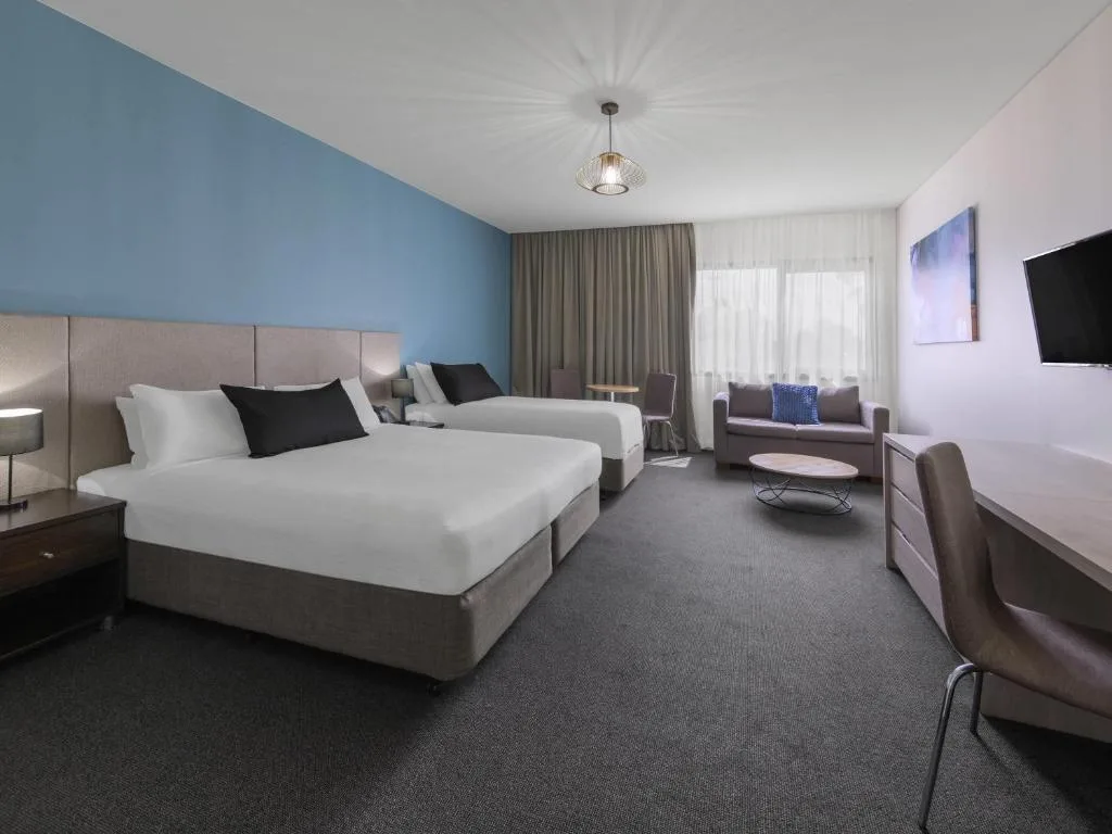 Mantra Melbourne Melton — 2