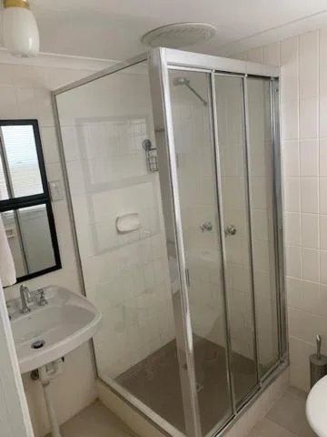 Montville Holiday Apartments — 3