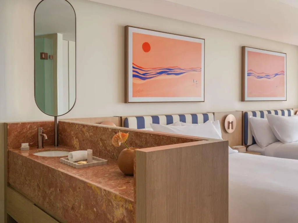 Avani Mooloolaba Beach Hotel — 3