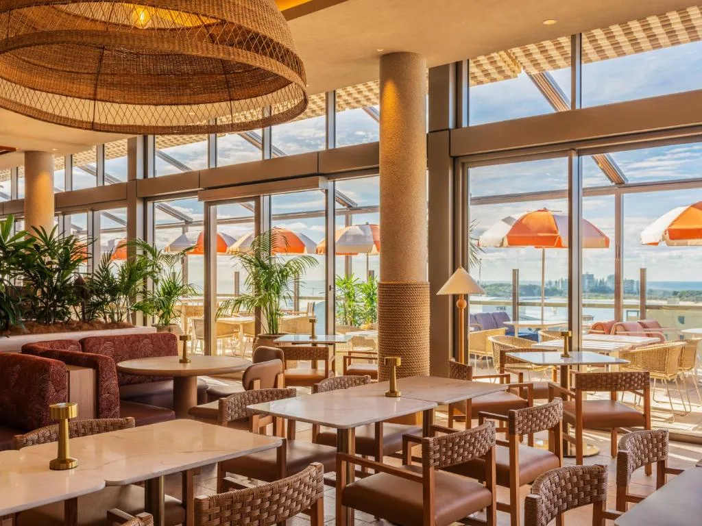 Avani Mooloolaba Beach Hotel — 4
