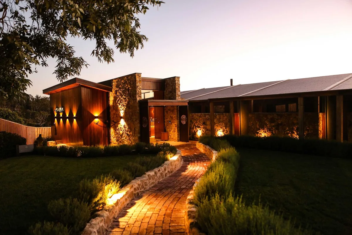 Sequoia Lodge - Exclusive Adults Luxury Retreat — 2
