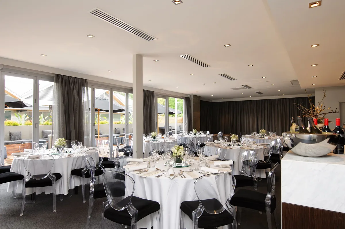 Stirling Hotel — 3