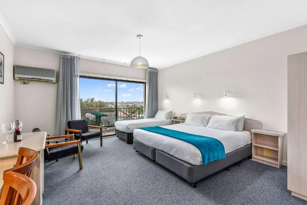 Comfort Inn The Lakes — 2