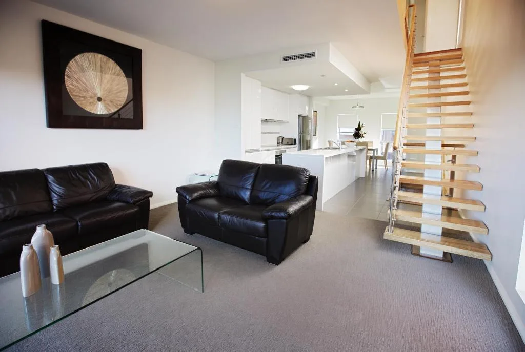 Charlestown Executive Apartments — 4