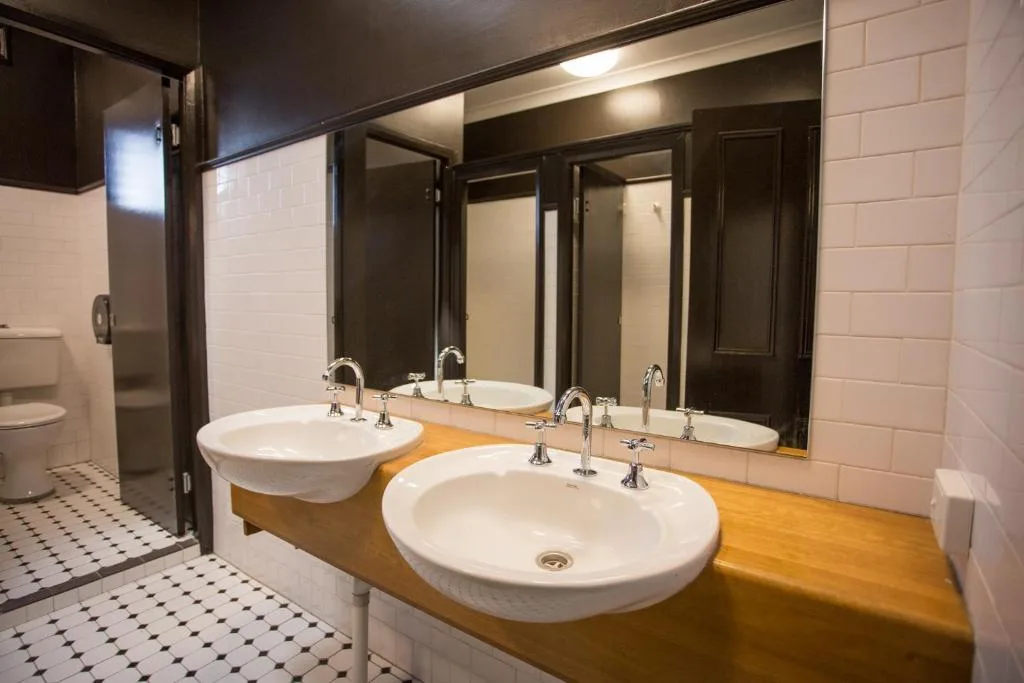 Nags Head Hotel — 2