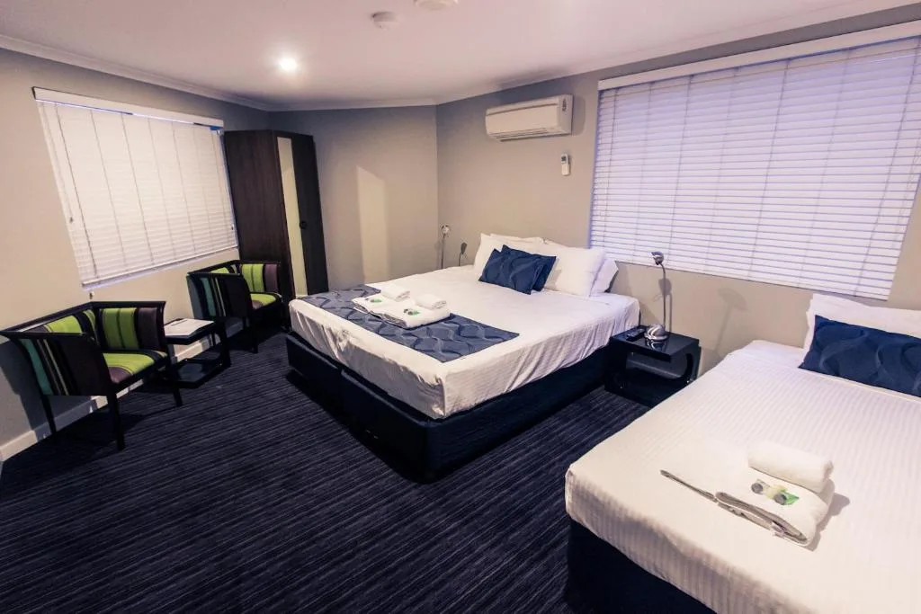 The Premier Hotel Broadmeadow — 2