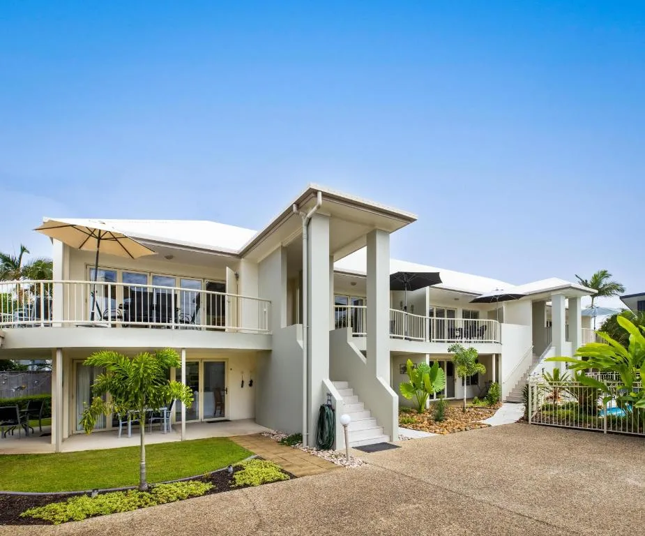 Noosa River Palms — 2