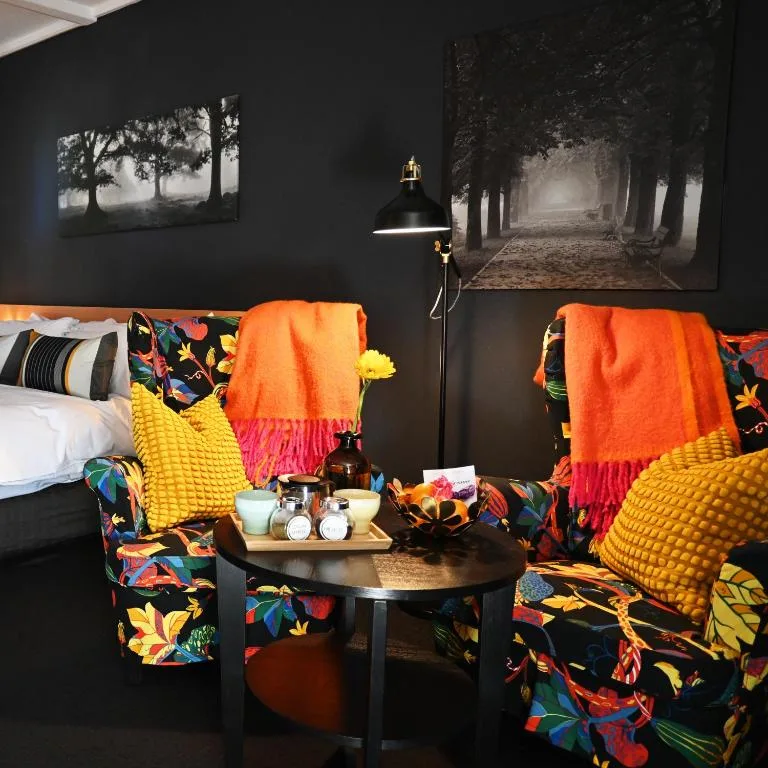 The Oriana Orange - Retro Hotel & Resort — 3