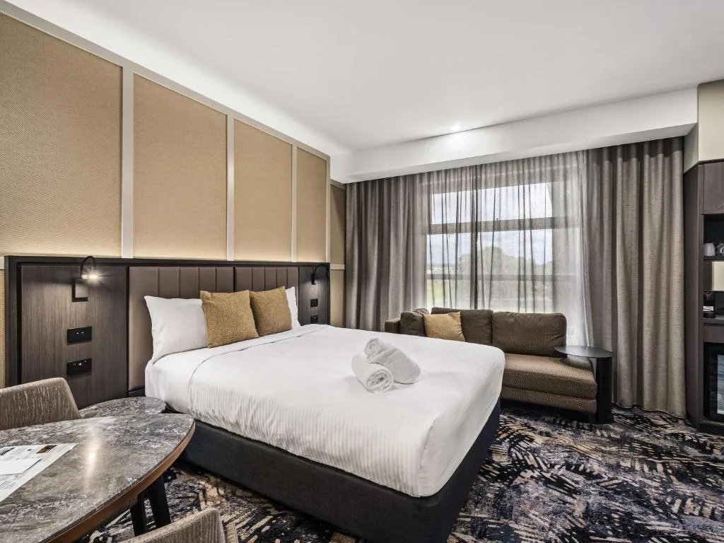 Mercure Pakenham — 2
