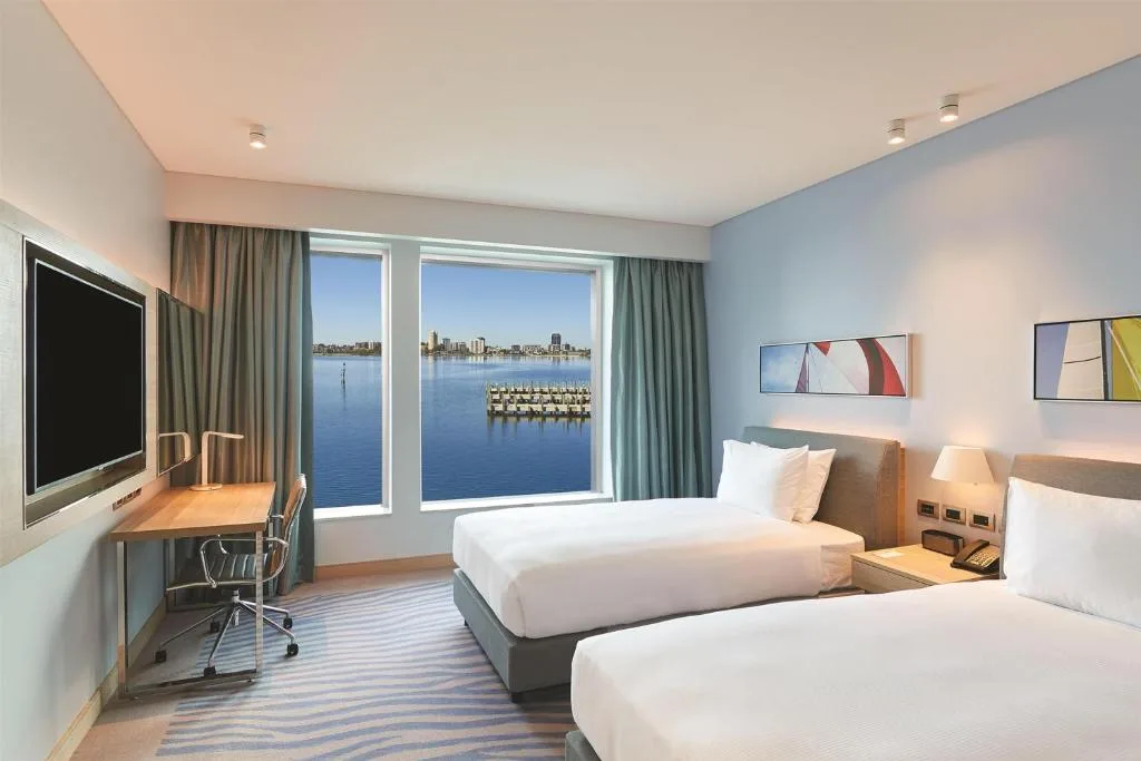 Doubletree By Hilton Perth Waterfront — 5