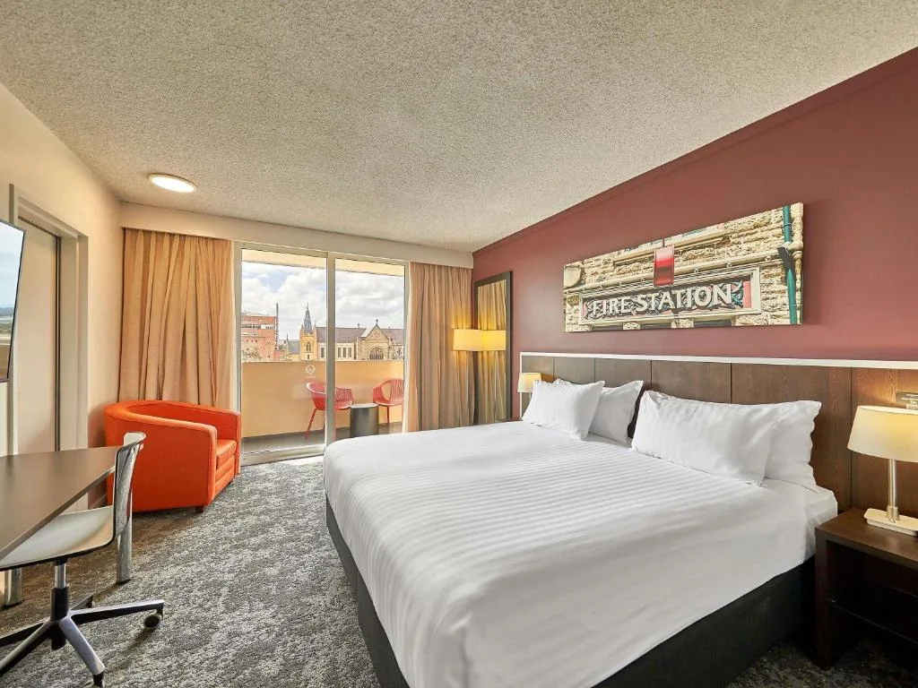 Mercure Perth On Hay — 2