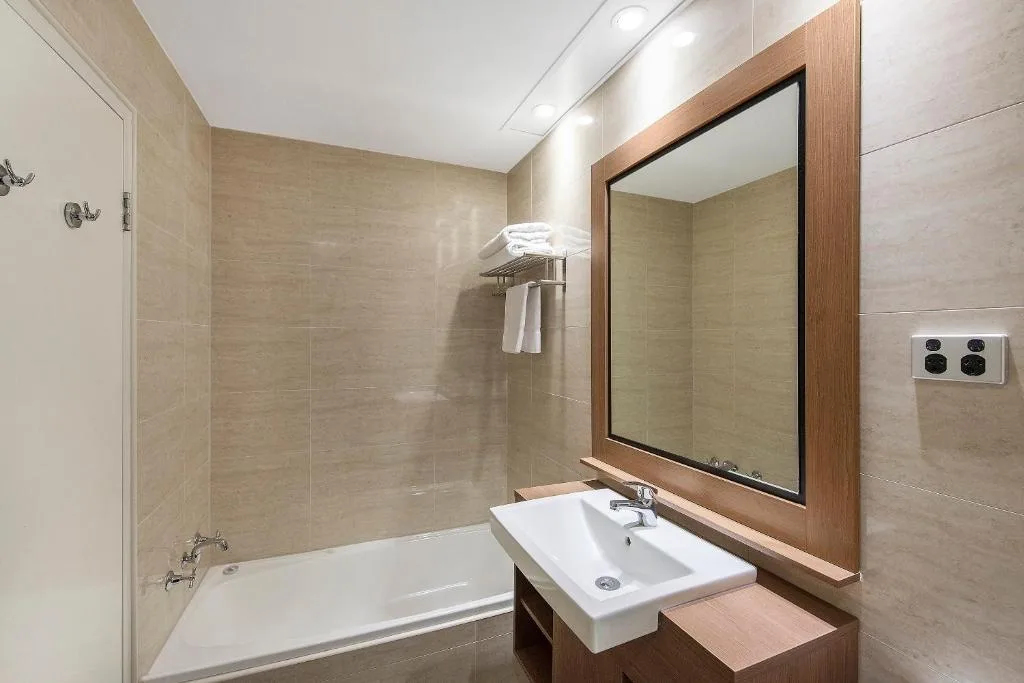 Quality Hotel Ambassador Perth — 3