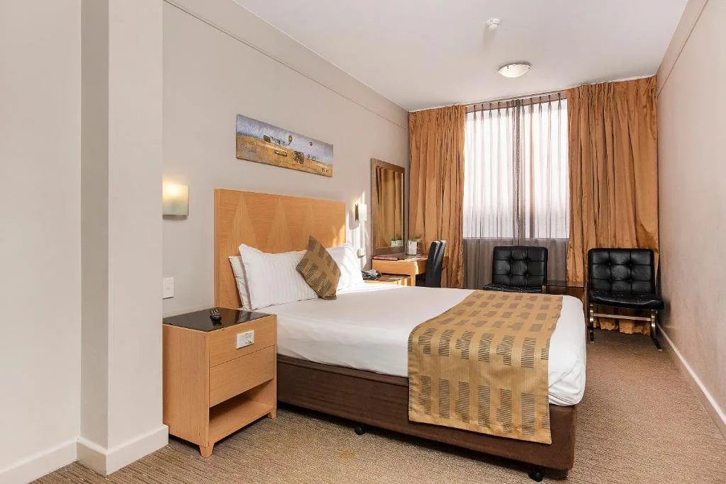 Quality Hotel Ambassador Perth — 5