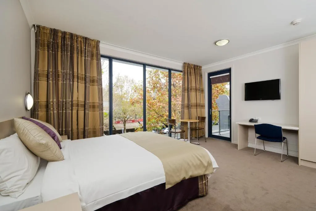 Carlton Lygon Lodge — 3