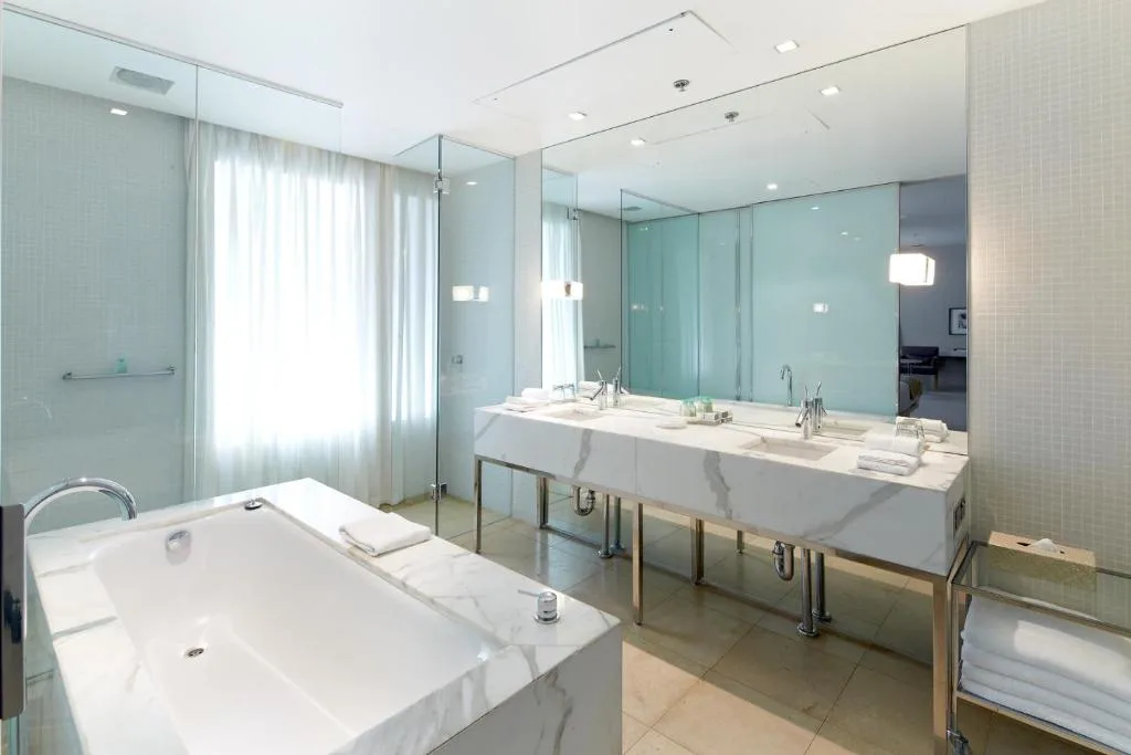 Establishment Hotel — 2