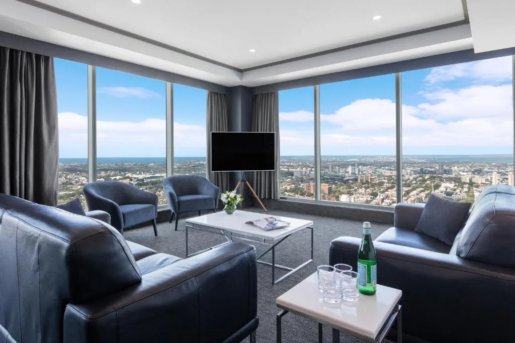 Meriton Suites World Tower, Sydney — 2