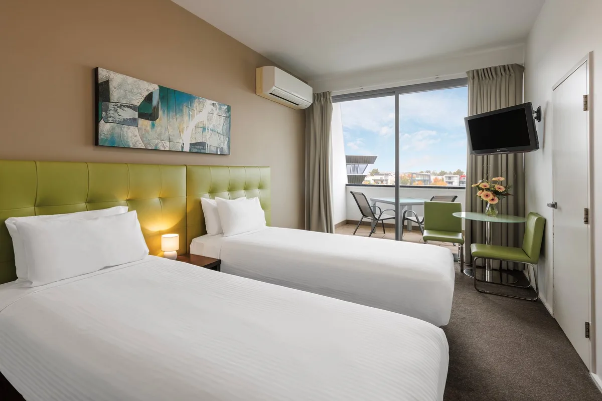 Mercure Melbourne Caroline Springs — 4