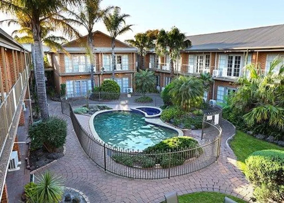 Quality Hotel Melbourne Airport — 3
