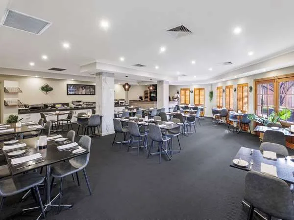 Quality Hotel Melbourne Airport — 4