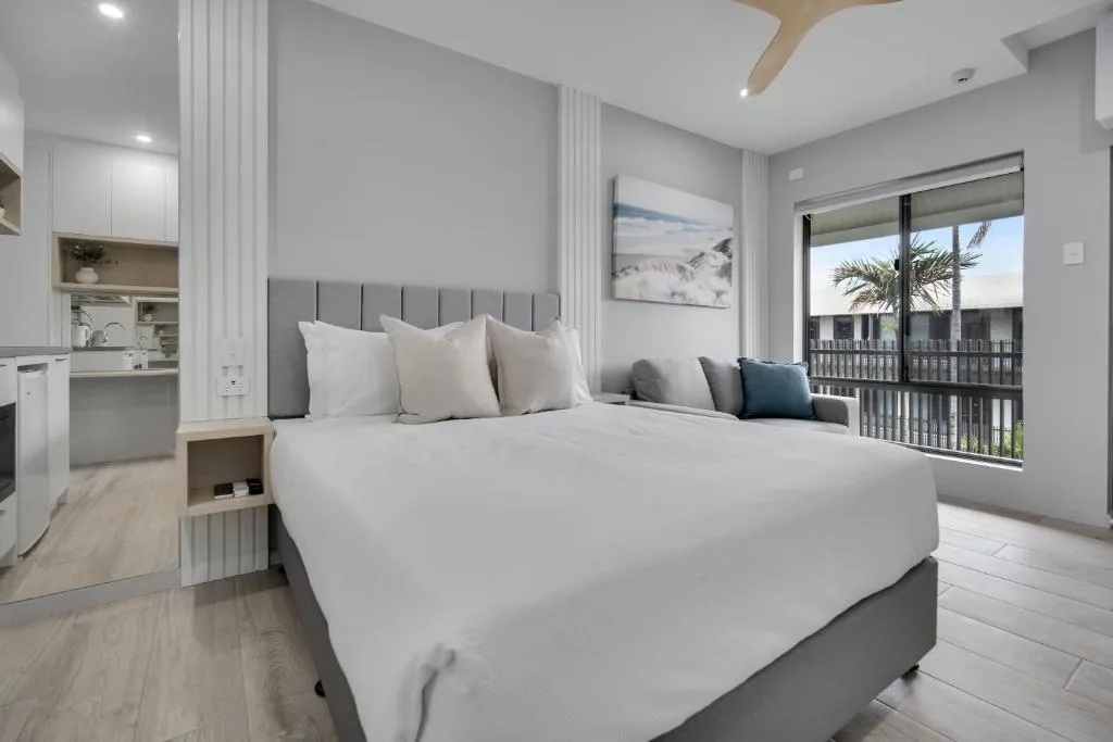 Belmoral Corporate Suites — 2