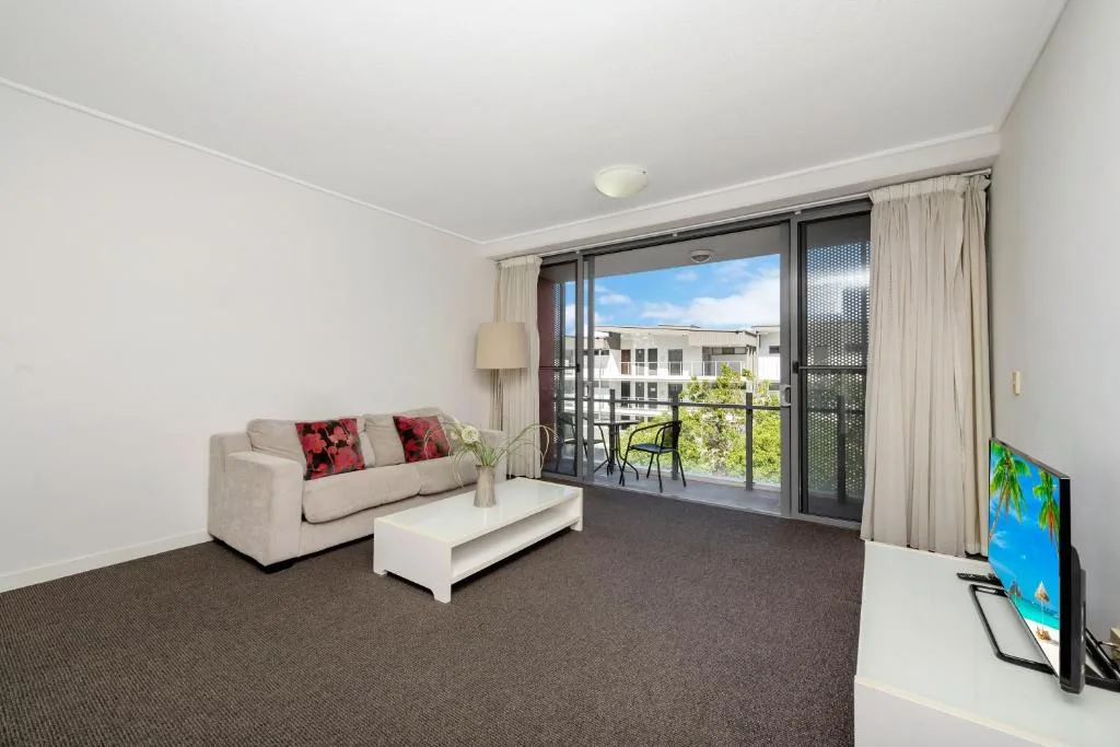 Central Islington Apartments — 5