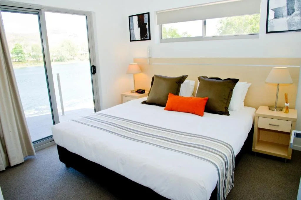 Jacana Apartments — 2