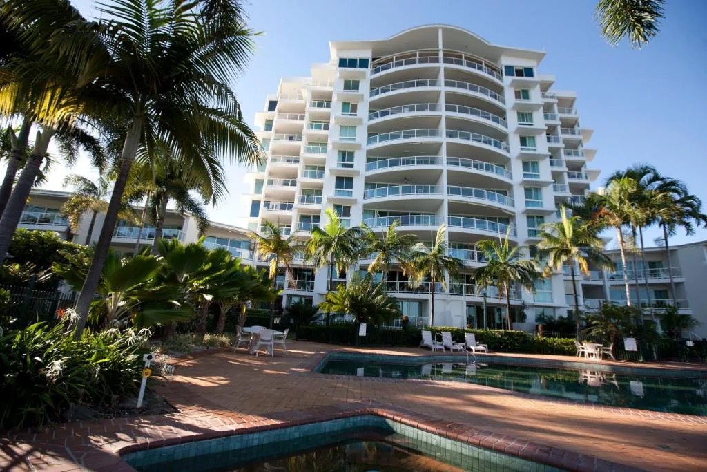 Mariners North Holiday Apartments — 3