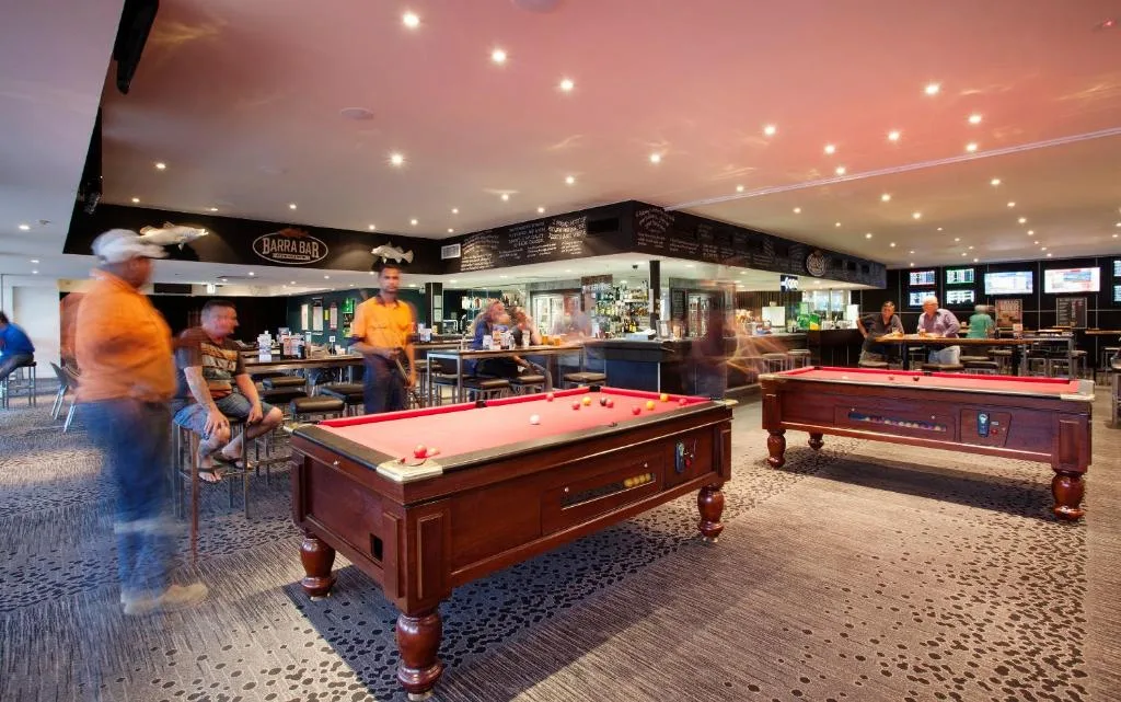 Vale Hotel — 5