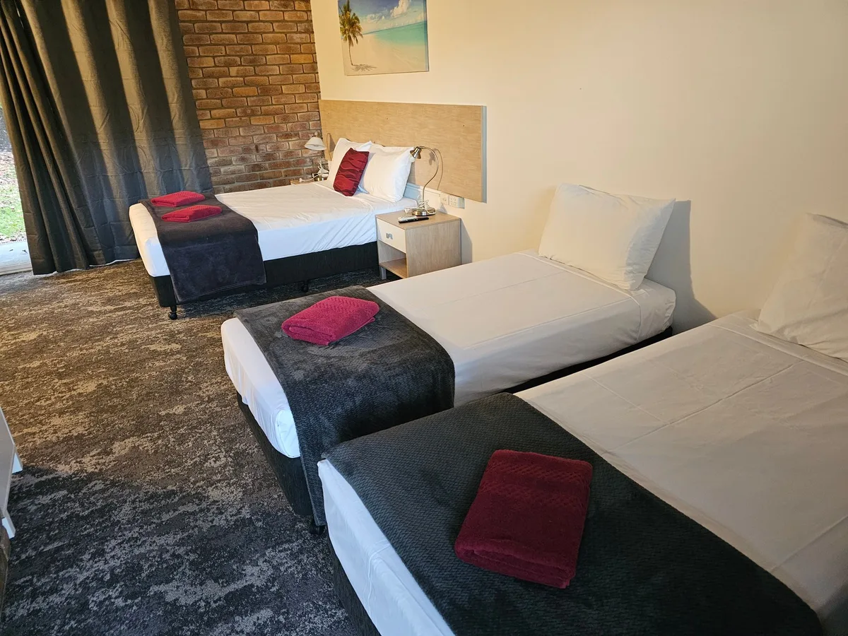 Coomera Motor Inn — 3