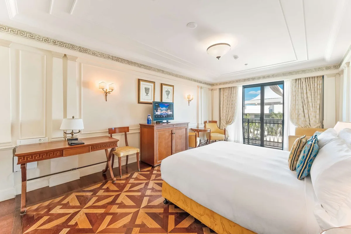 Imperial Hotel Gold Coast — 2