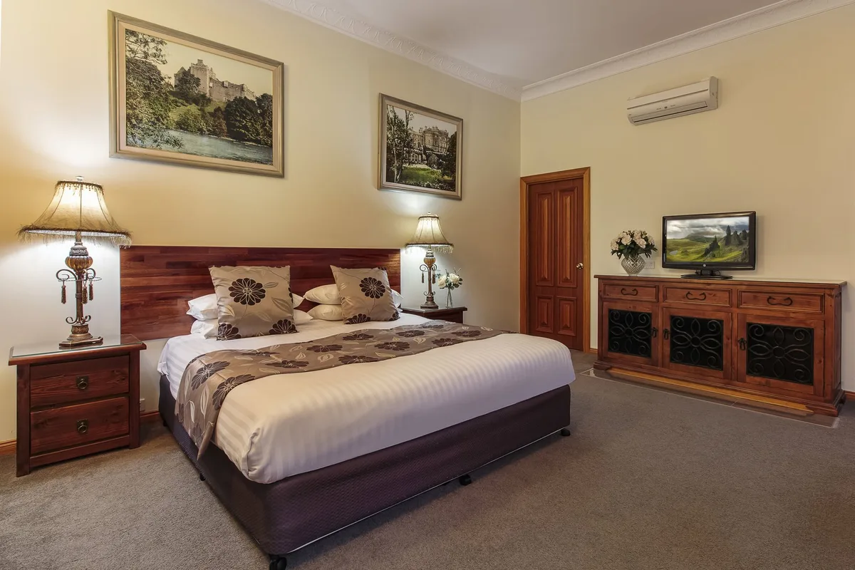 Mt Tamborine Stonehaven Guest House — 5
