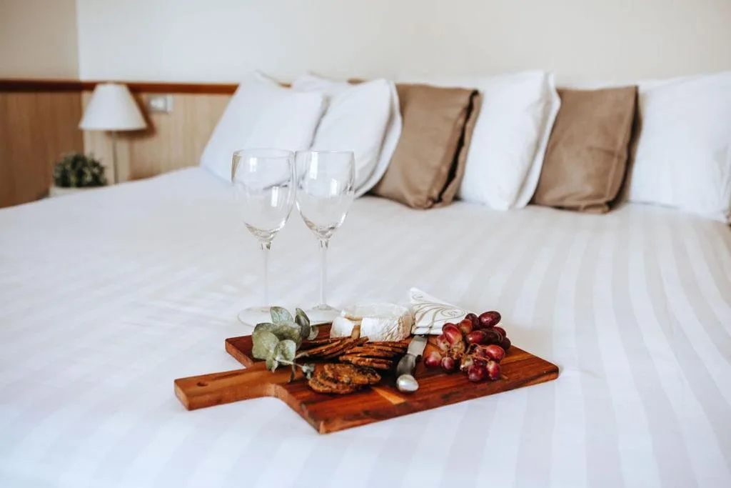 Astor Inn — 3