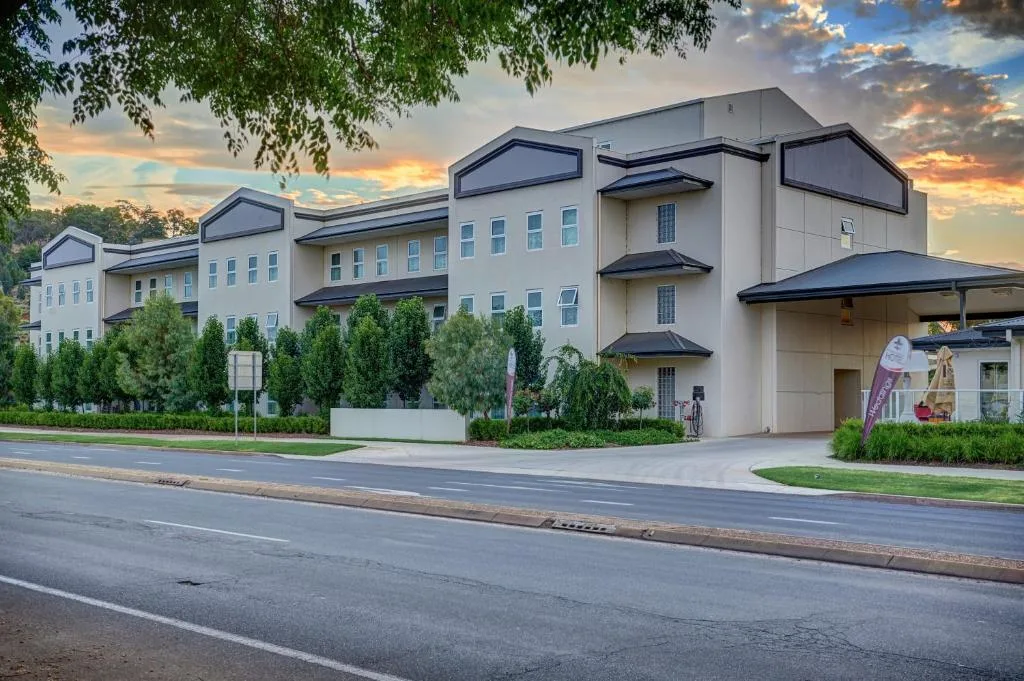 International Hotel Wagga Wagga — 4