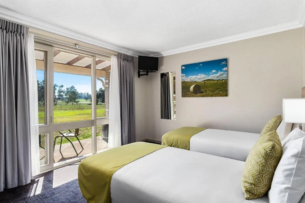Quality Inn Carriage House — 2