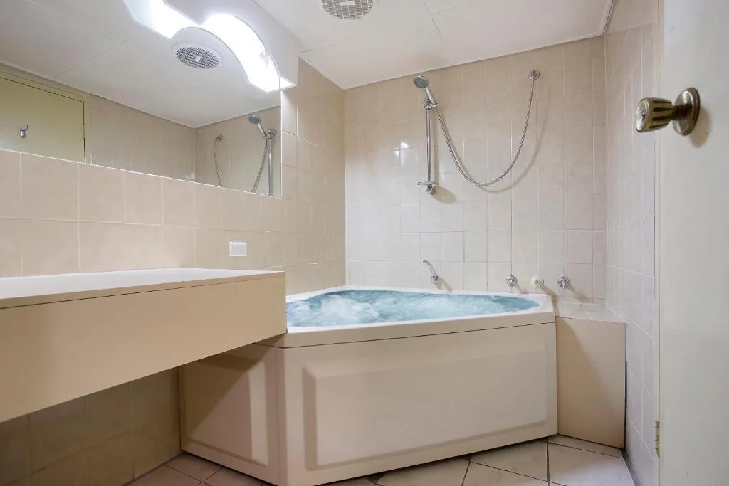 Central Court Motel Warrnambool — 3