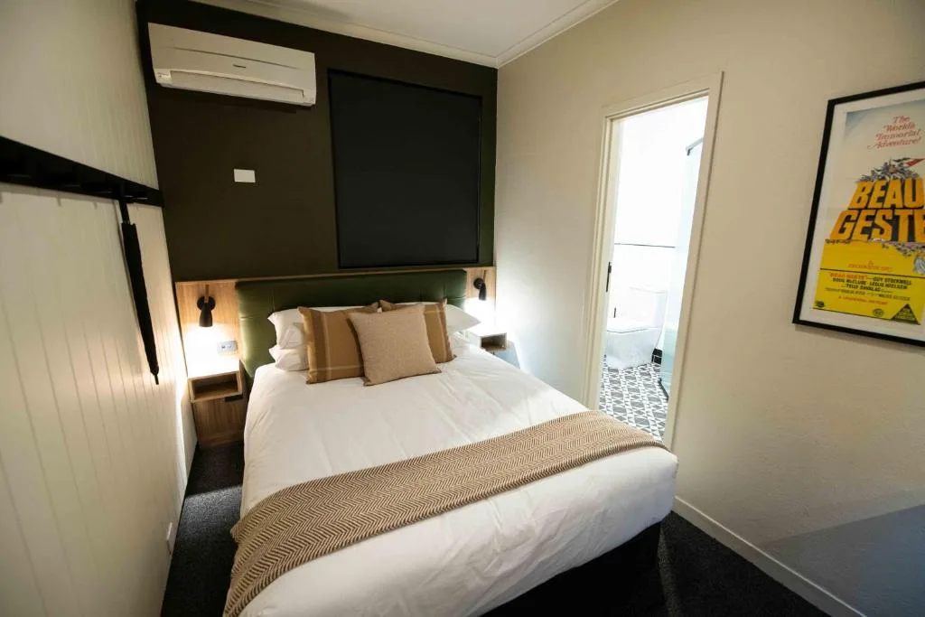 Eyre Hotel — 2
