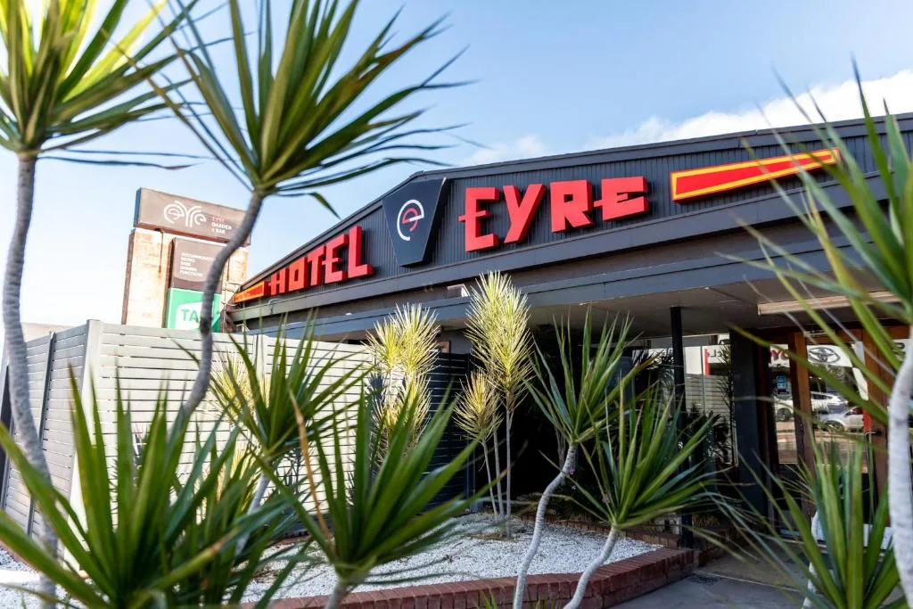 Eyre Hotel — 5