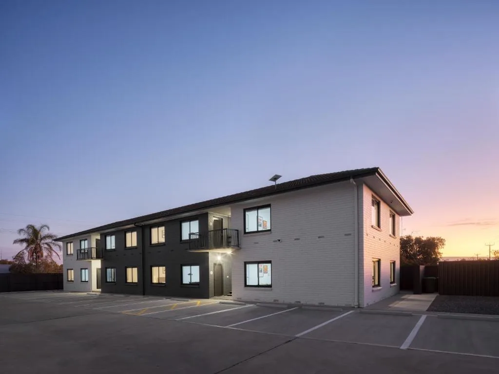 Whyalla Skysuites — 3